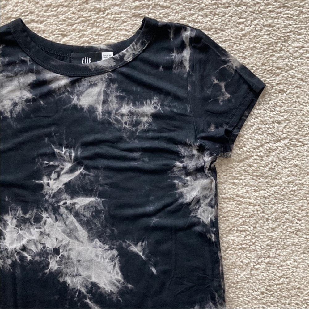 Black & Greyish Color Tie Die Tee - Picture 3 of 8
